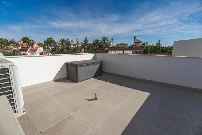 Image No.64-4 Bed Villa for sale