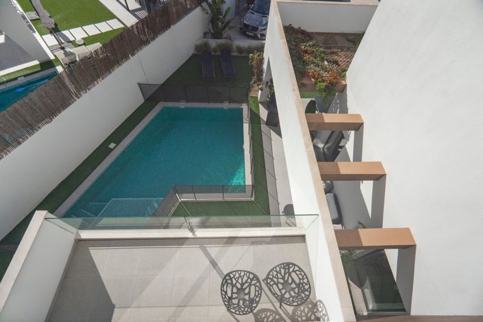 Image No.65-4 Bed Villa for sale