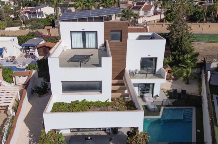 Image No.67-4 Bed Villa for sale