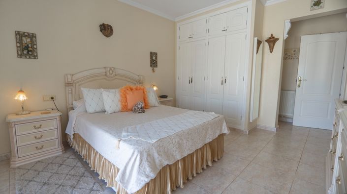 Image No.24-4 Bed Villa for sale