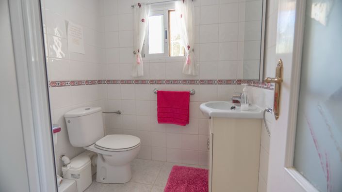 Image No.43-4 Bed Villa for sale