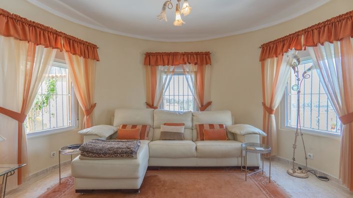 Image No.10-4 Bed Villa for sale