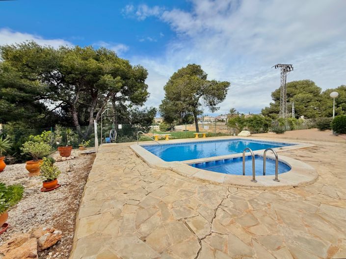 Image No.18-2 Bed Apartment for sale