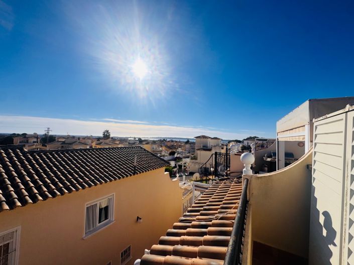 Image No.20-2 Bed Apartment for sale