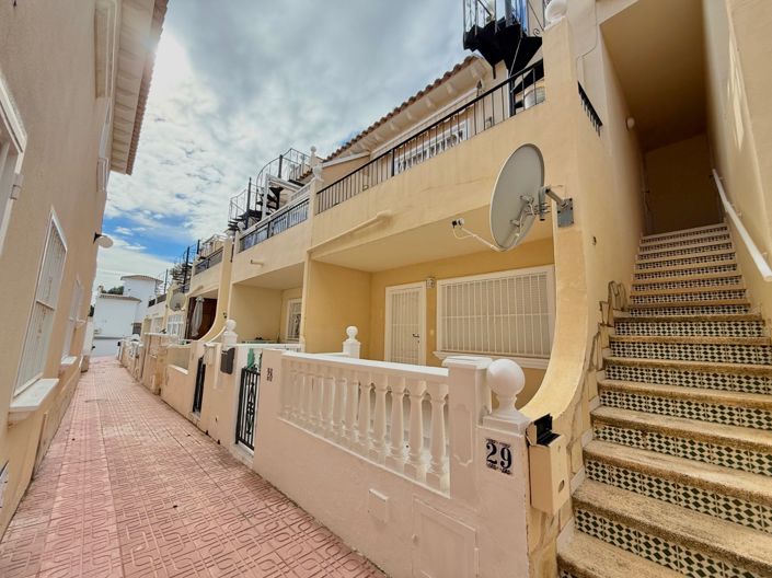 Image No.21-2 Bed Apartment for sale