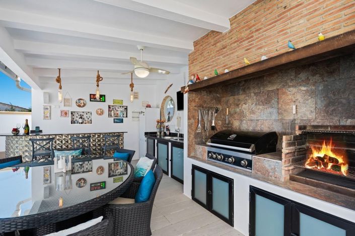 Image No.15-4 Bed Villa for sale