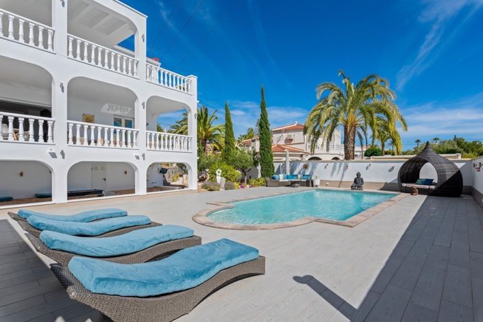 Image No.19-4 Bed Villa for sale