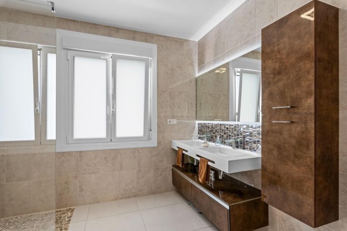 Image No.31-4 Bed Villa for sale