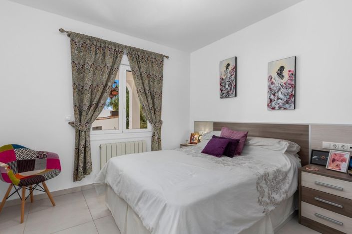 Image No.40-4 Bed Villa for sale