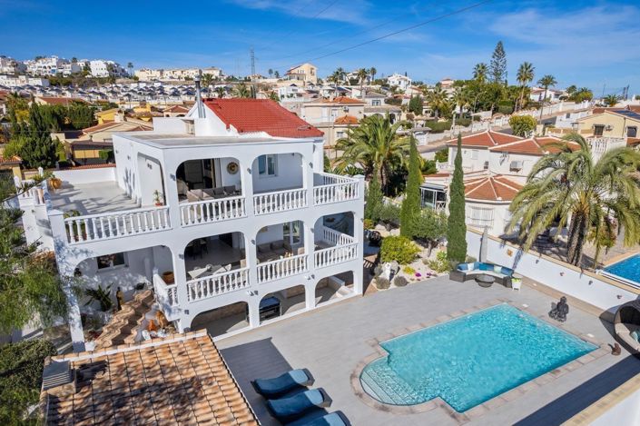 Image No.43-4 Bed Villa for sale