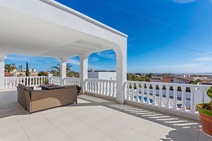 Image No.47-4 Bed Villa for sale