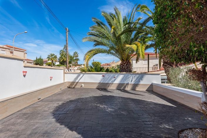 Image No.50-4 Bed Villa for sale