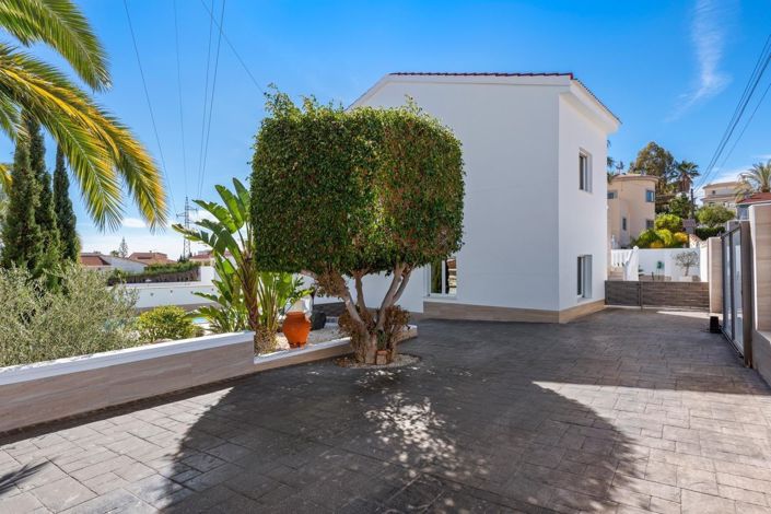 Image No.51-4 Bed Villa for sale