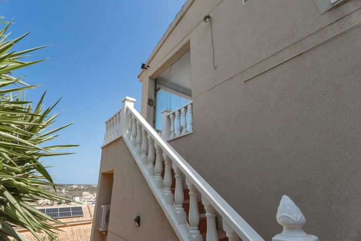 Image No.29-3 Bed Villa for sale