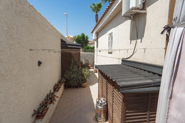 Image No.9-3 Bed Villa for sale