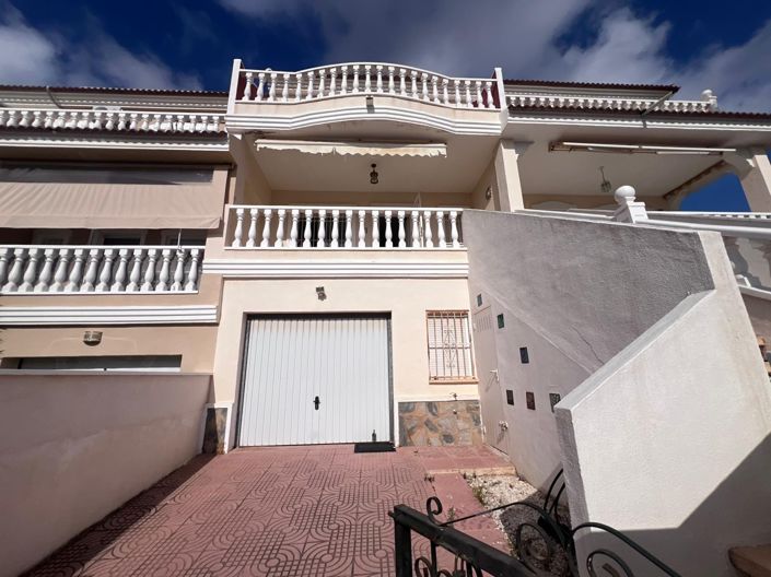 Image No.1-3 Bed Townhouse for sale
