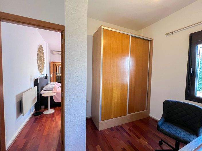 Image No.15-3 Bed Villa for sale