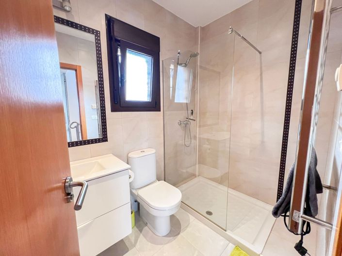 Image No.17-3 Bed Villa for sale