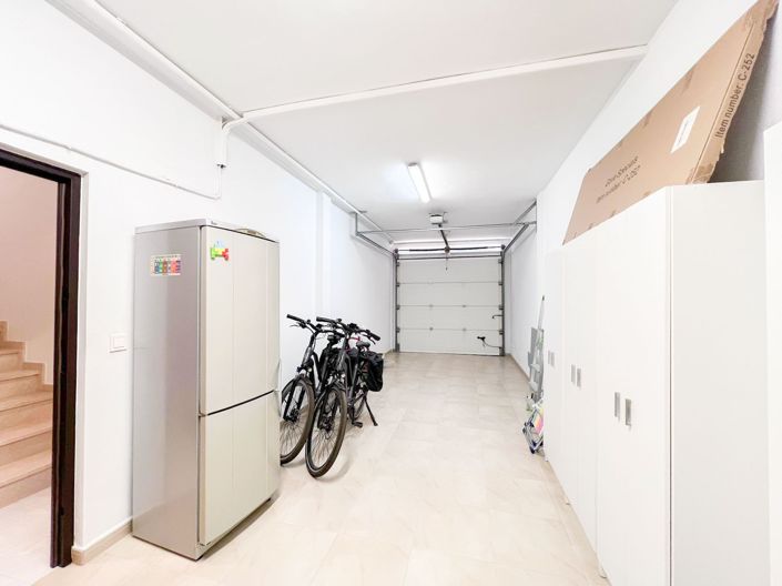 Image No.19-3 Bed Villa for sale