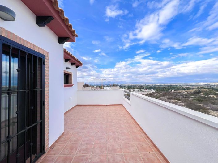 Image No.20-3 Bed Villa for sale