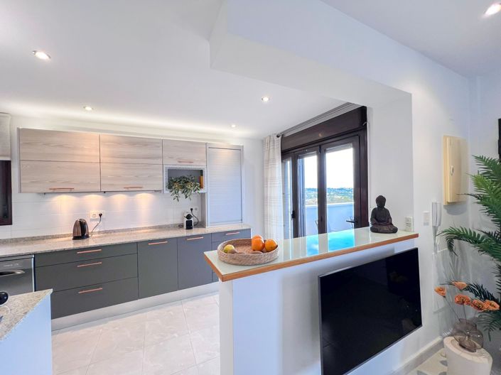 Image No.7-3 Bed Villa for sale