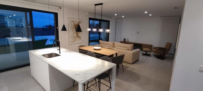 Image No.10-3 Bed Villa for sale