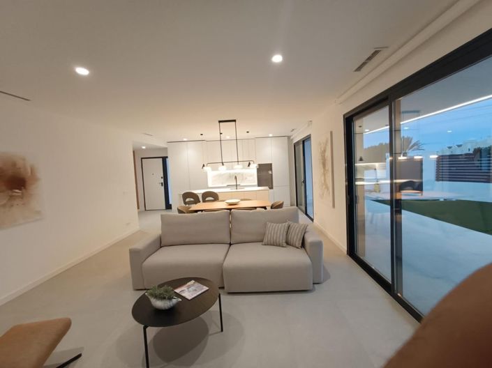 Image No.6-3 Bed Villa for sale