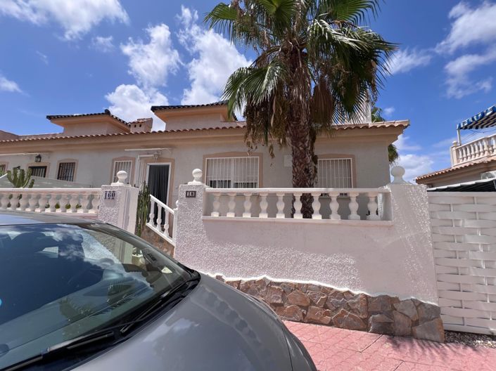 Image No.1-2 Bed House for sale