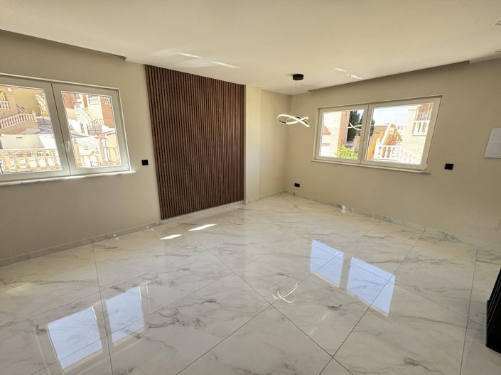 Image No.16-4 Bed Villa for sale