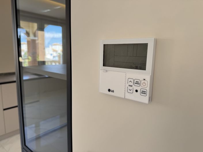 Image No.28-4 Bed Villa for sale