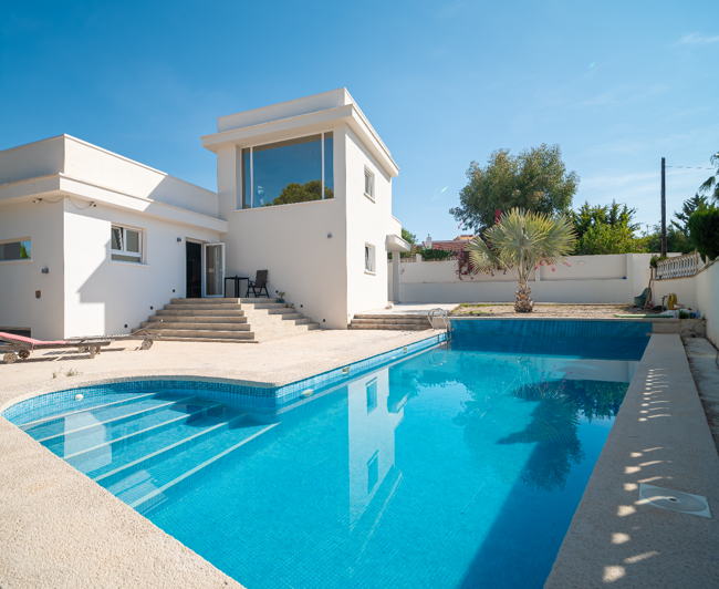 Image No.1-4 Bed Villa for sale