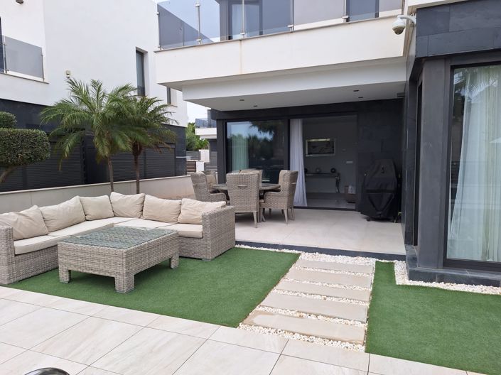 Image No.14-3 Bed Villa for sale