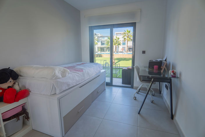 Image No.6-3 Bed Apartment for sale