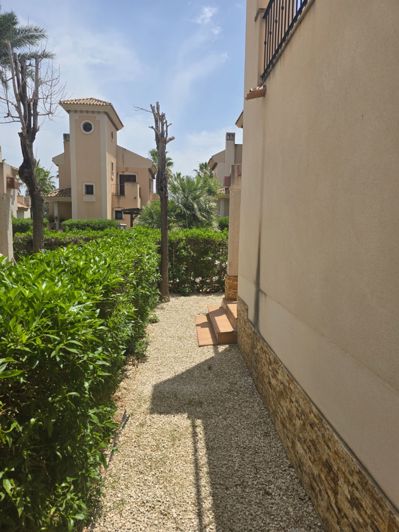 Image No.6-3 Bed House for sale