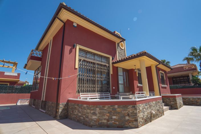 Image No.12-Villa de 5 chambres à vendre à Alicante