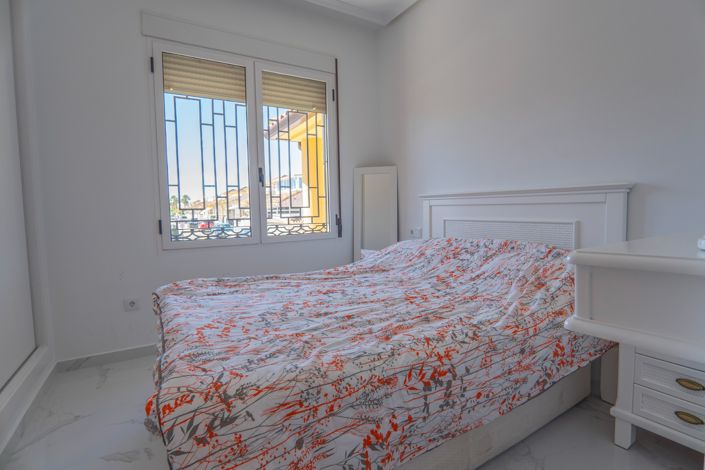 Image No.33-Villa de 5 chambres à vendre à Alicante