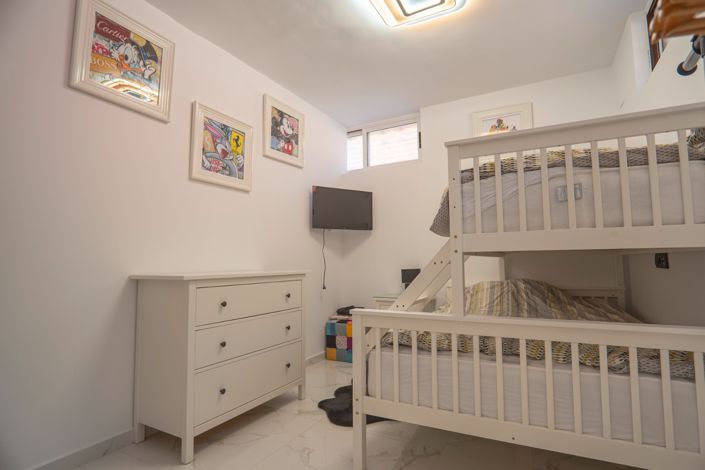 Image No.59-Villa de 5 chambres à vendre à Alicante