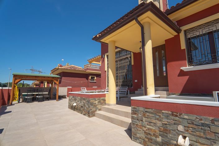 Image No.8-Villa de 5 chambres à vendre à Alicante