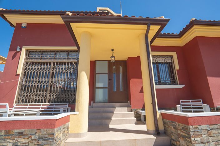 Image No.9-Villa de 5 chambres à vendre à Alicante