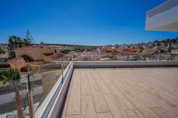 Image No.4-4 Bed Villa for sale