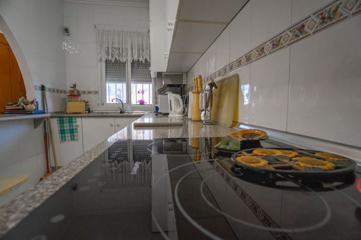 Image No.12-3 Bed Villa for sale