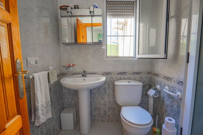 Image No.30-3 Bed Villa for sale