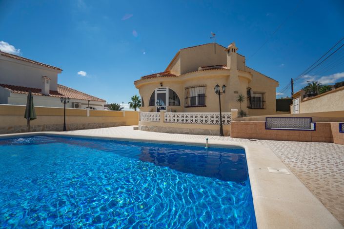 Image No.32-3 Bed Villa for sale