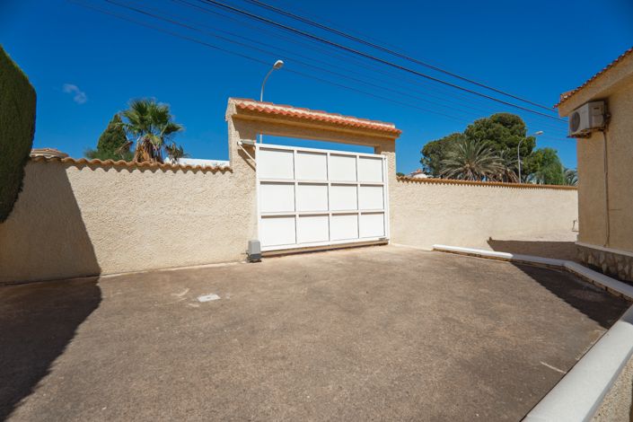 Image No.38-3 Bed Villa for sale