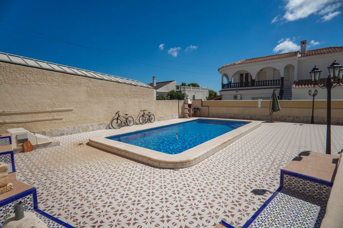 Image No.41-3 Bed Villa for sale