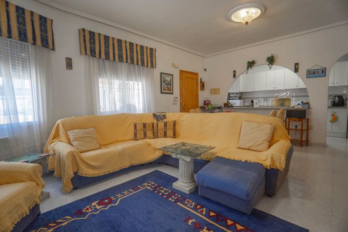 Image No.9-3 Bed Villa for sale