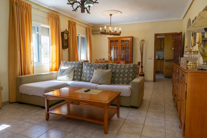 Image No.29-4 Bed Villa for sale