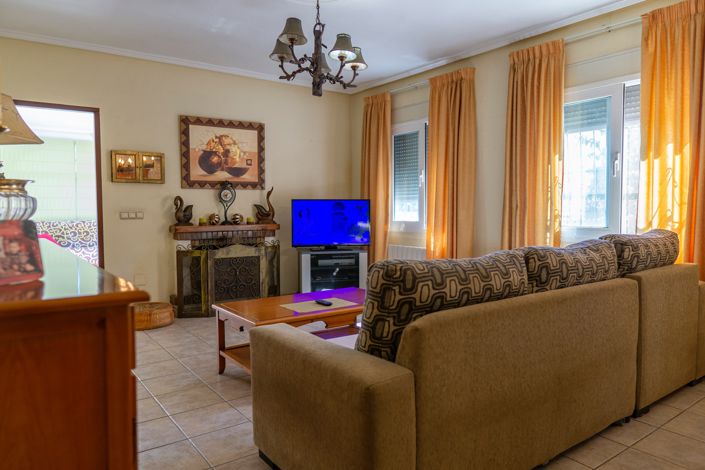 Image No.4-4 Bed Villa for sale