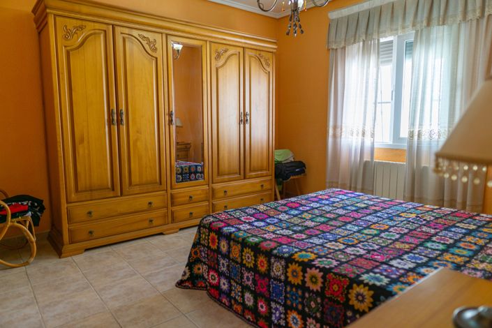 Image No.33-4 Bed Villa for sale