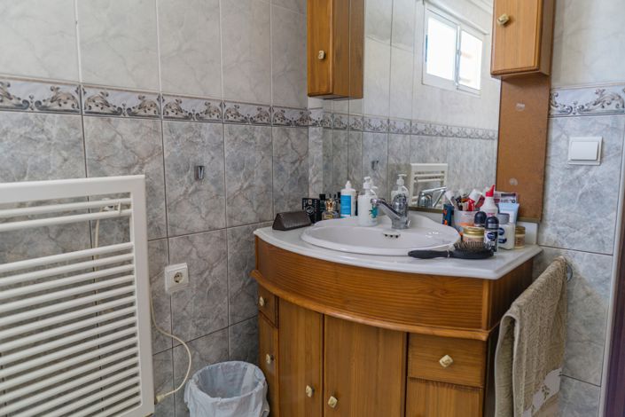 Image No.37-4 Bed Villa for sale